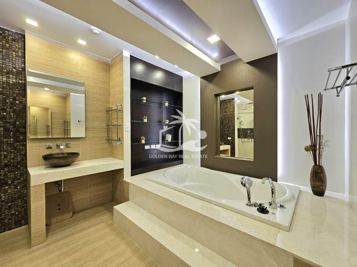 La Royale Beach – Na Jomtien