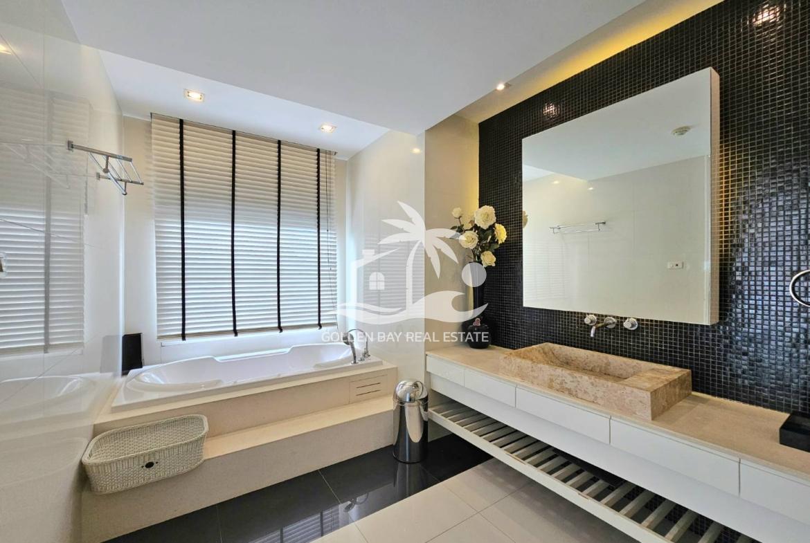 La Royale Beach – Na Jomtien