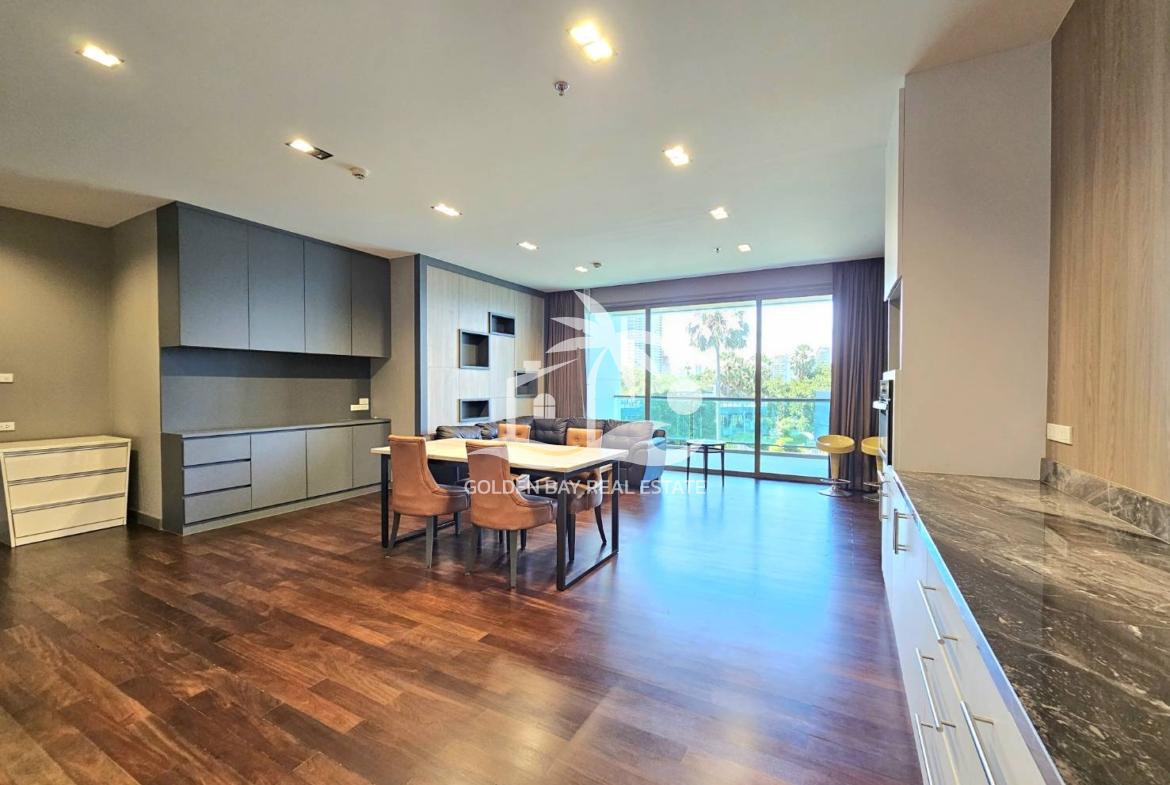 Ananya Beachfront Condominium – Wongamat