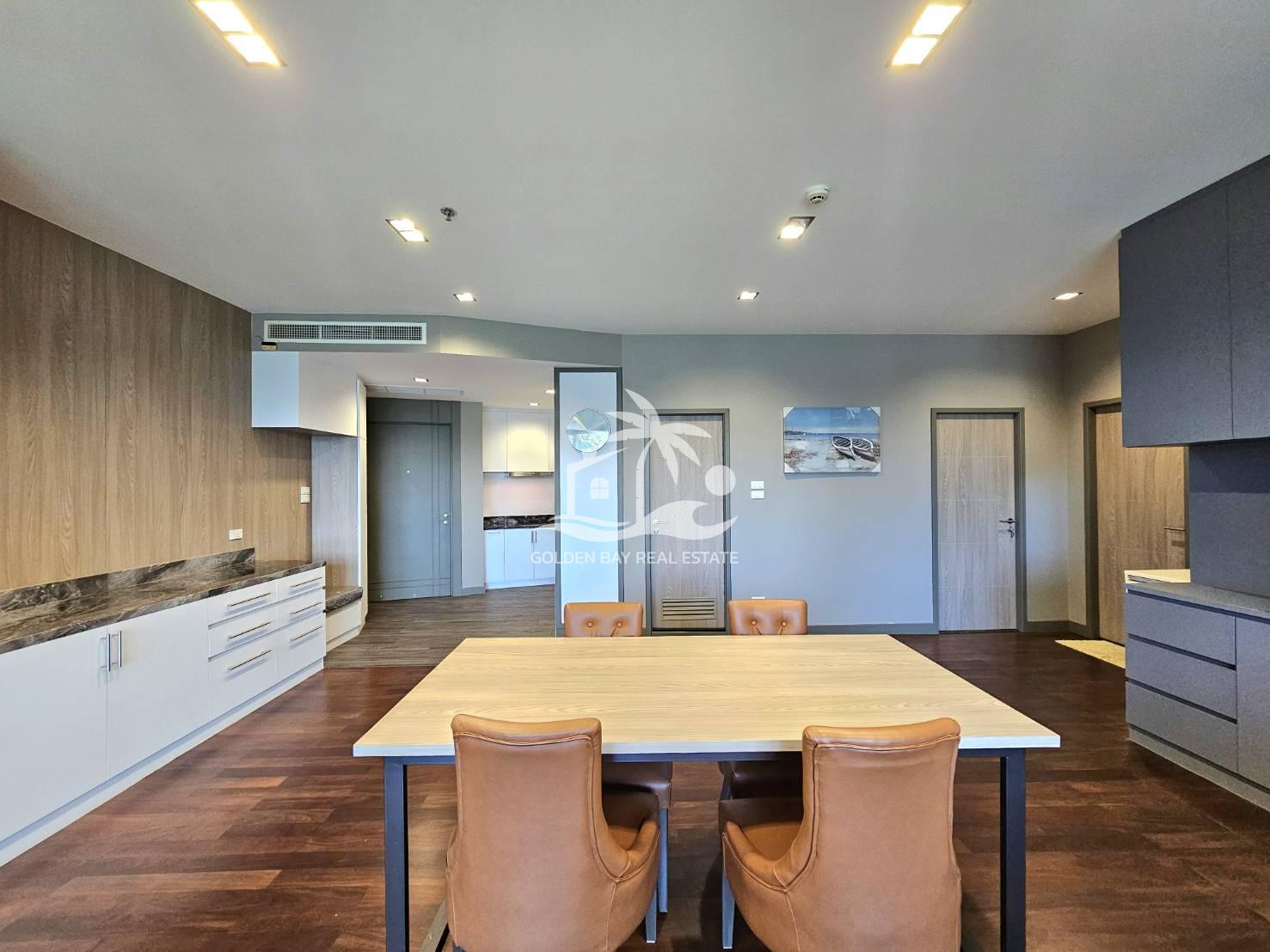 Ananya Beachfront Condominium – Wongamat