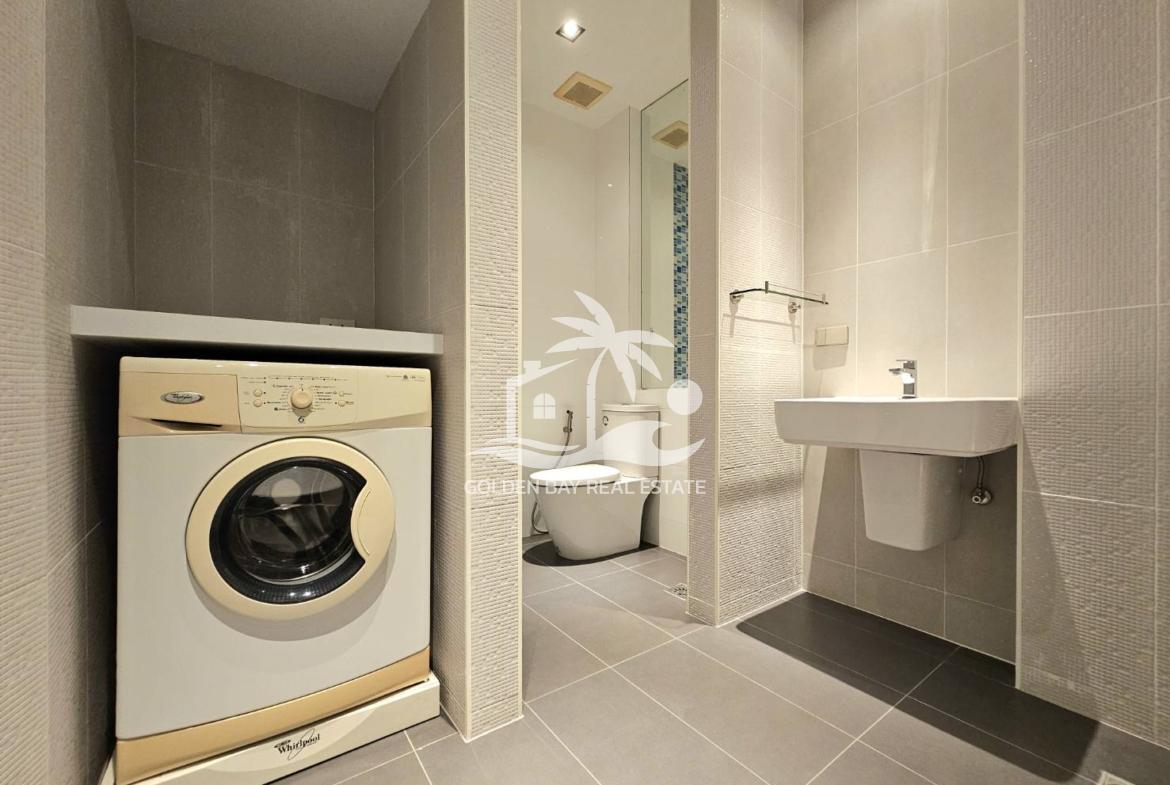 Ananya Beachfront Condominium – Wongamat