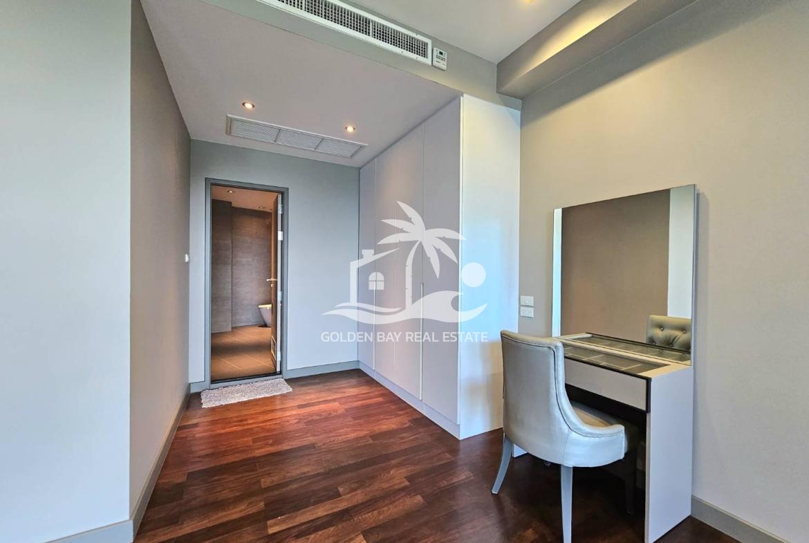 Ananya Beachfront Condominium – Wongamat