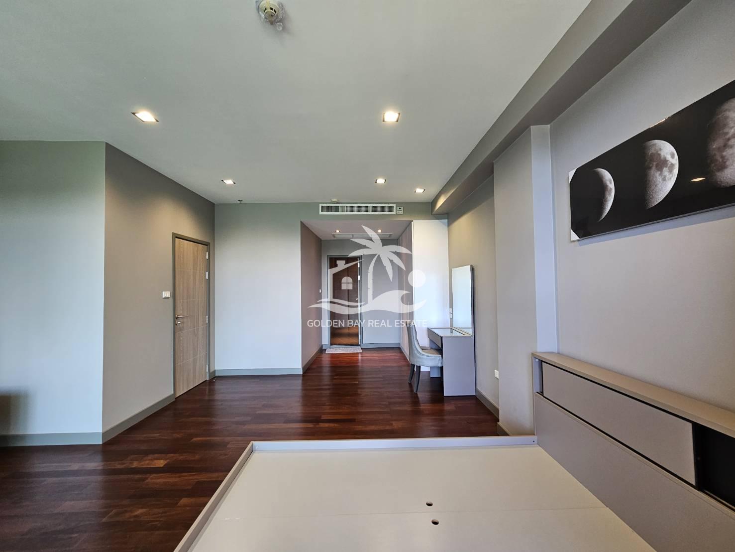 Ananya Beachfront Condominium – Wongamat