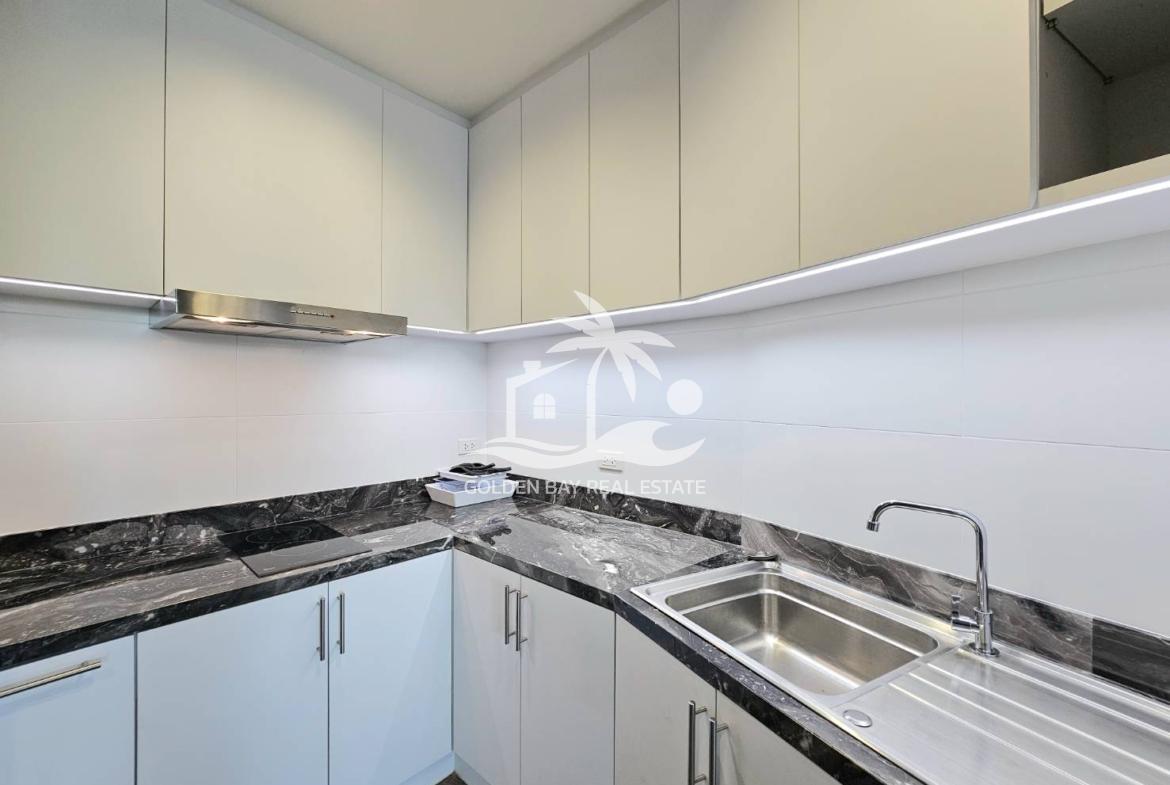 Ananya Beachfront Condominium – Wongamat