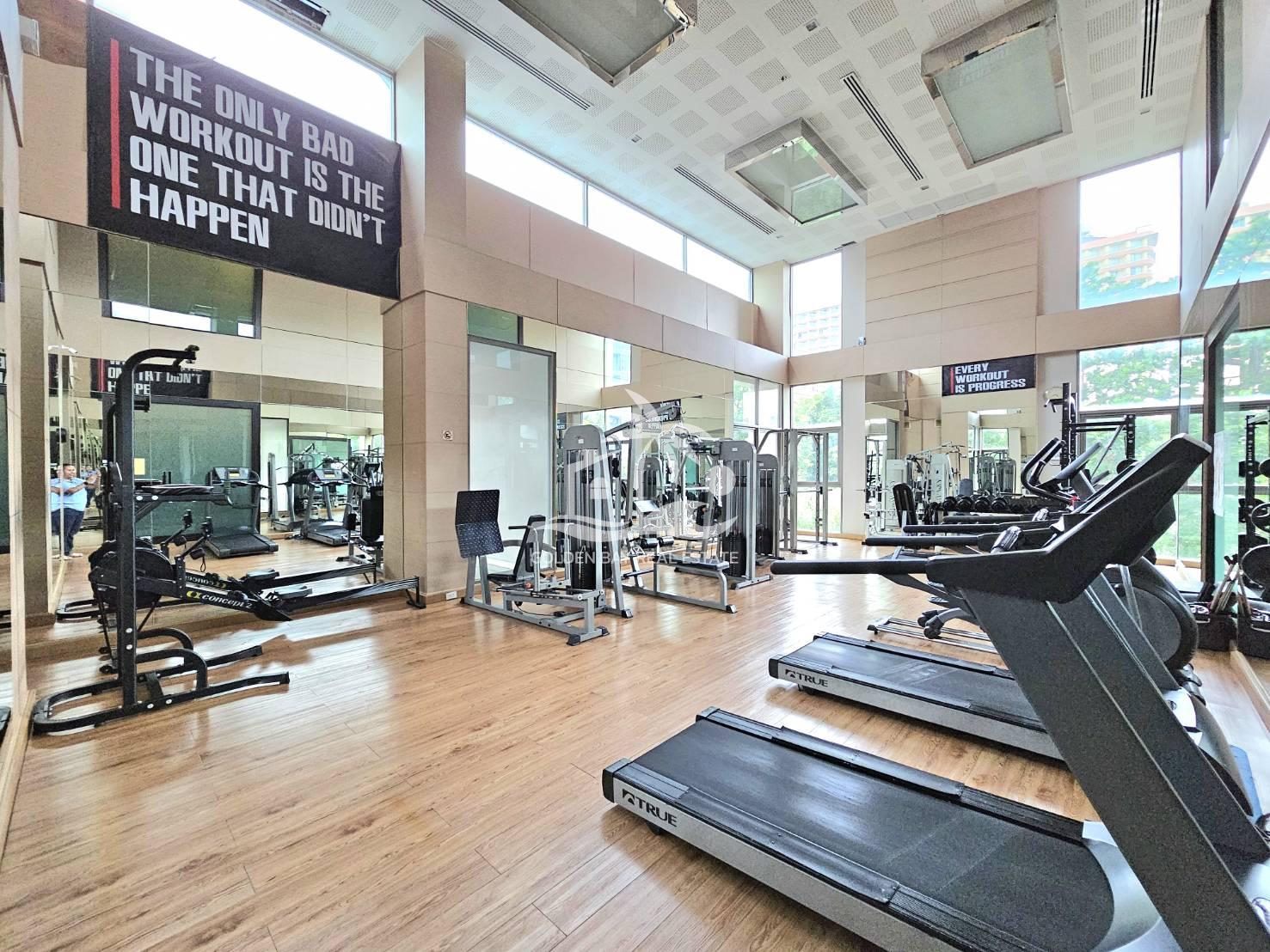 Ananya Beachfront Condominium – Wongamat