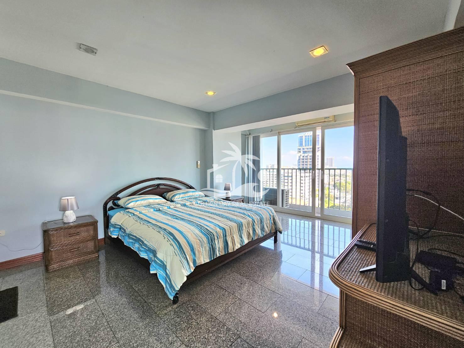 Sombat Pattaya Condotel – Pratumnak Hill
