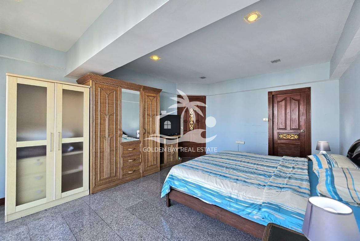 Sombat Pattaya Condotel – Pratumnak Hill
