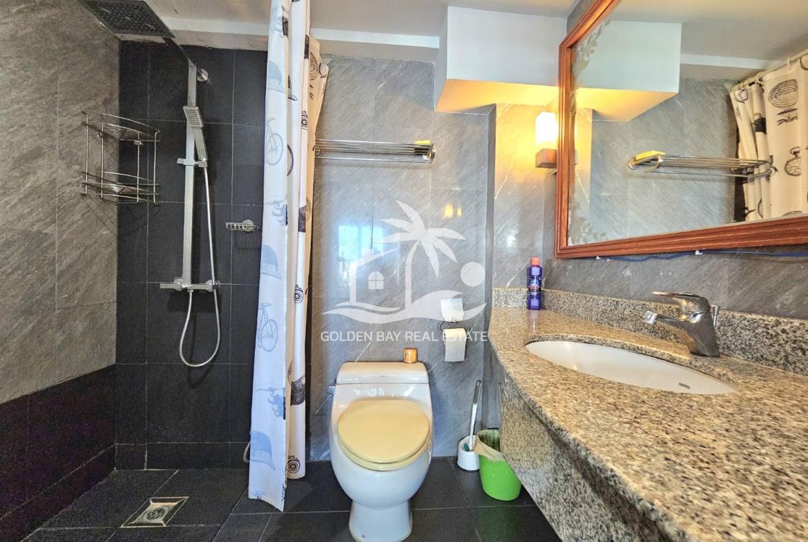 Sombat Pattaya Condotel – Pratumnak Hill