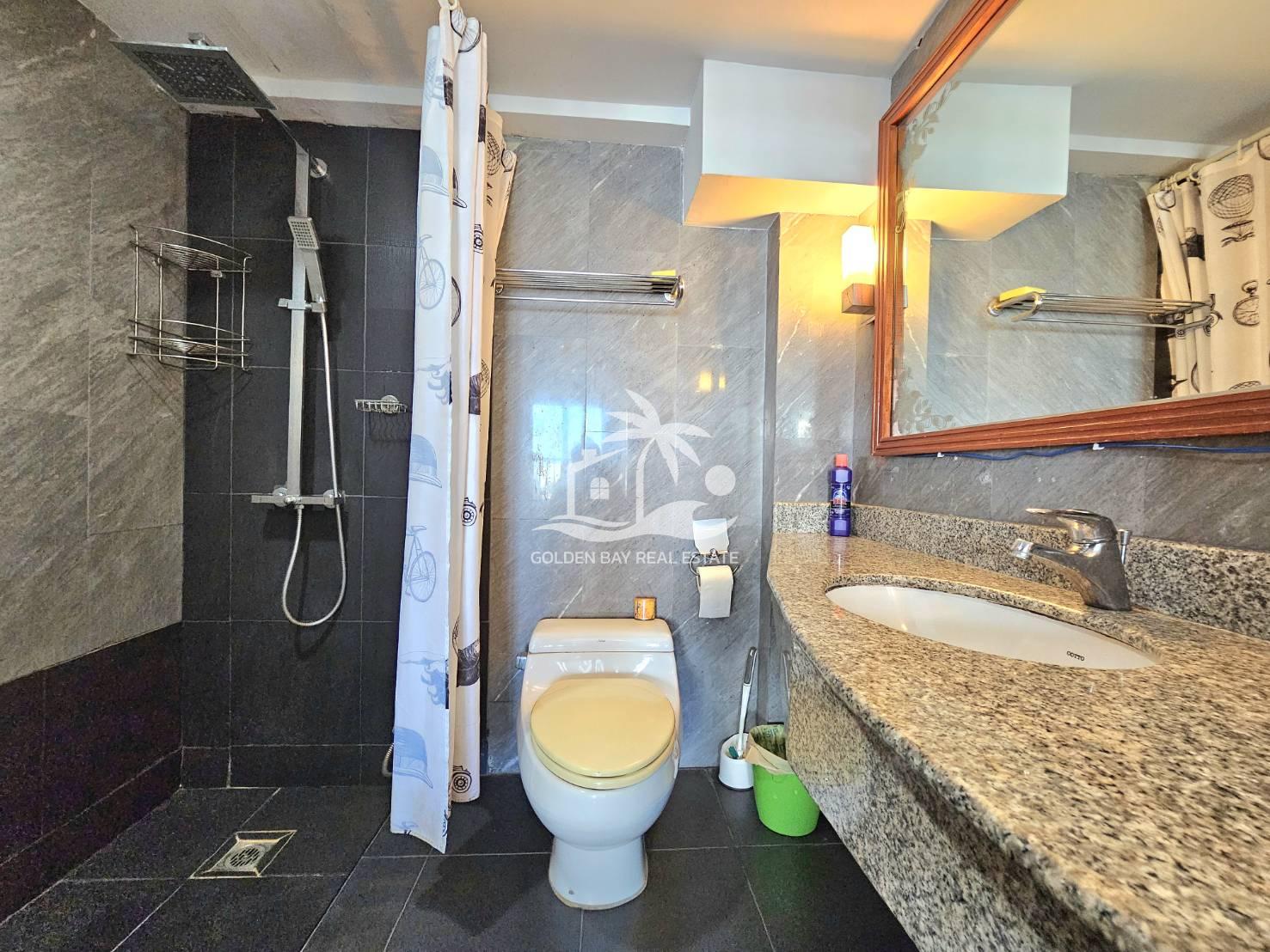 Sombat Pattaya Condotel – Pratumnak Hill