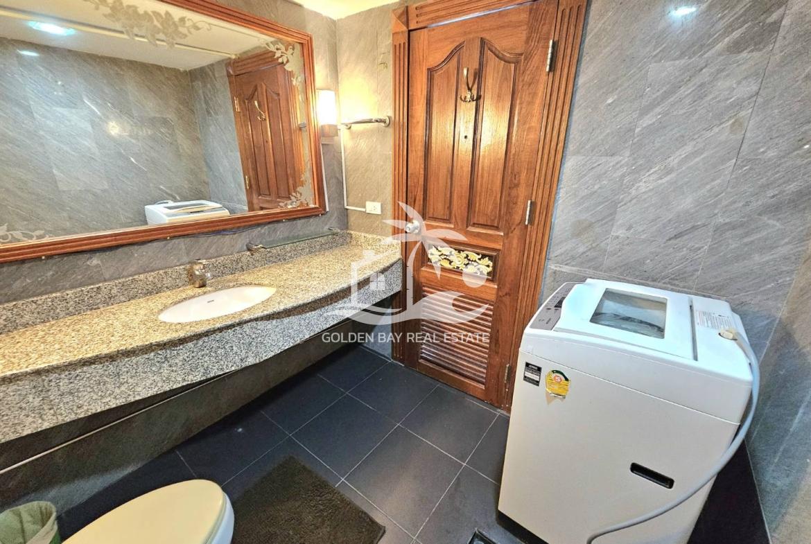 Sombat Pattaya Condotel – Pratumnak Hill