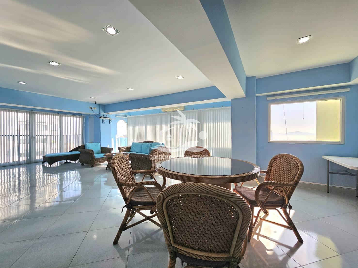 Sombat Pattaya Condotel – Pratumnak Hill