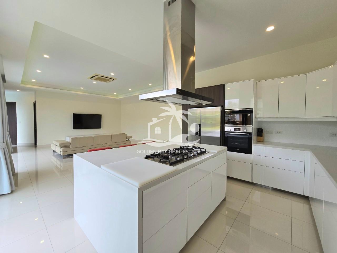 Hacienda Villas – East Pattaya
