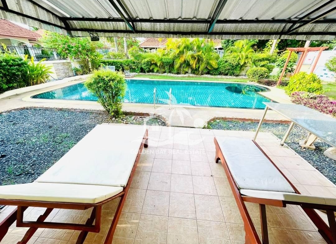 Supanuch Village – East Pattaya