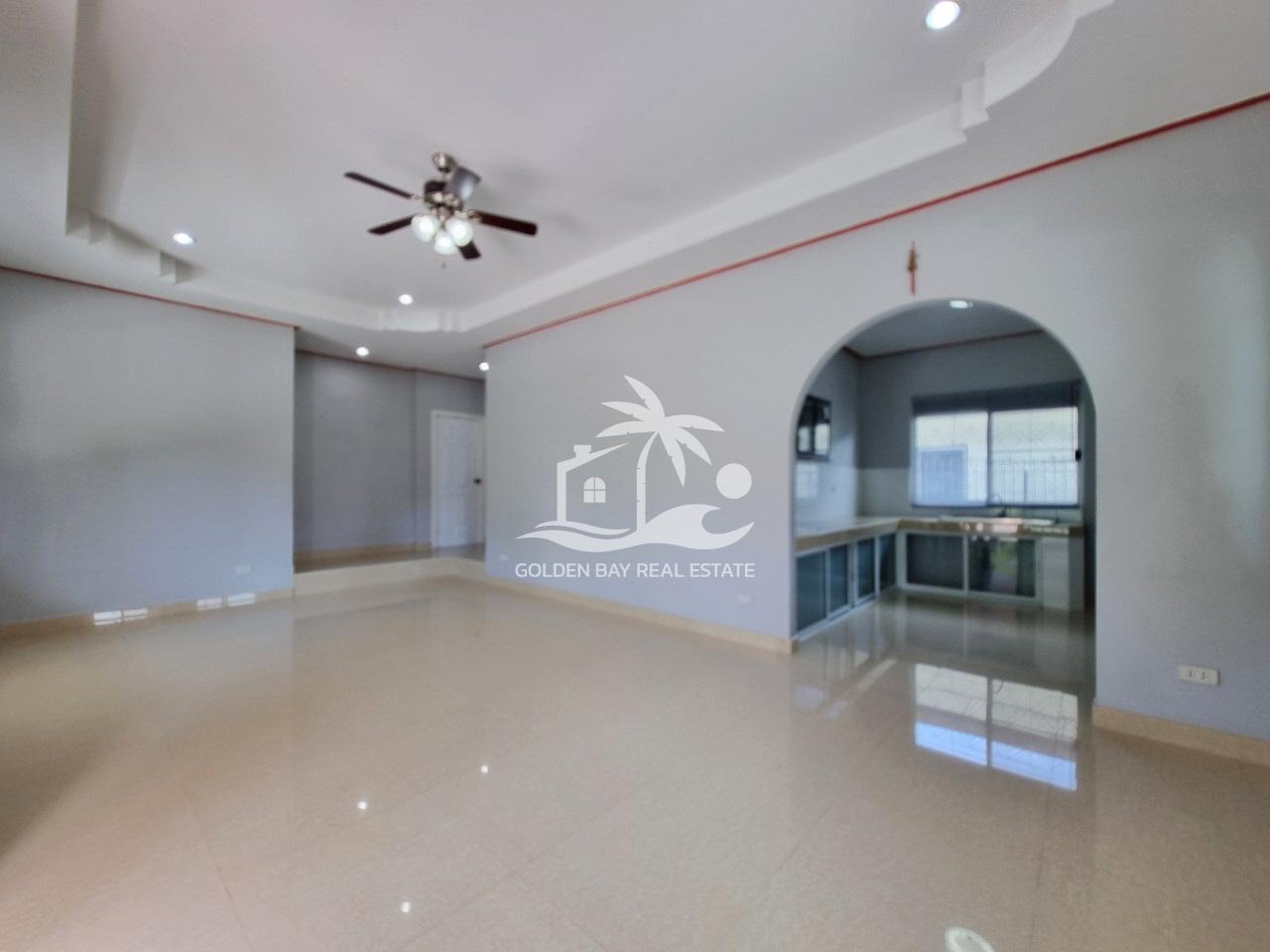 LINE_ALBUM_05092024_240905_12 Thepnimit House – East Pattaya