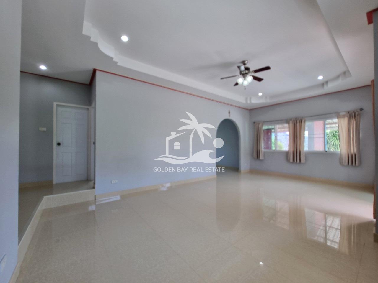 LINE_ALBUM_05092024_240905_13 Thepnimit House – East Pattaya