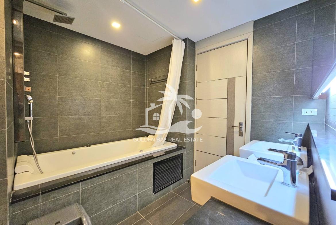 Apus – Pattaya City