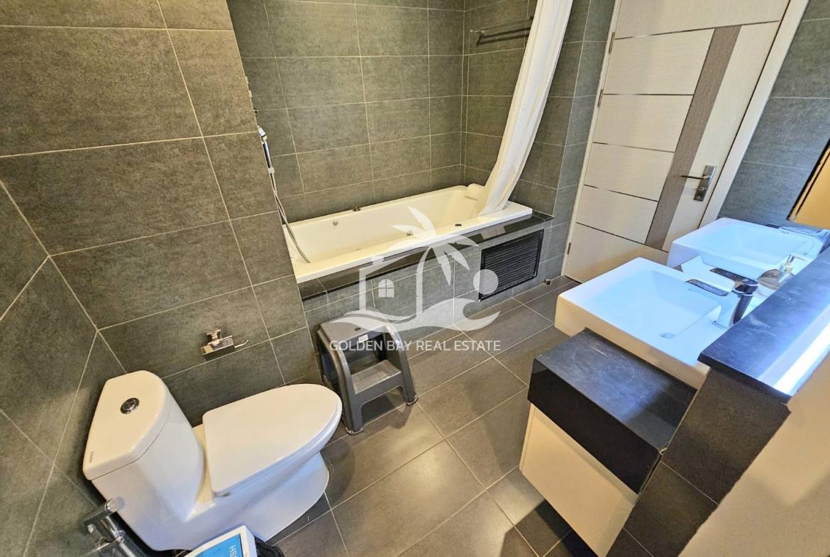 Apus – Pattaya City