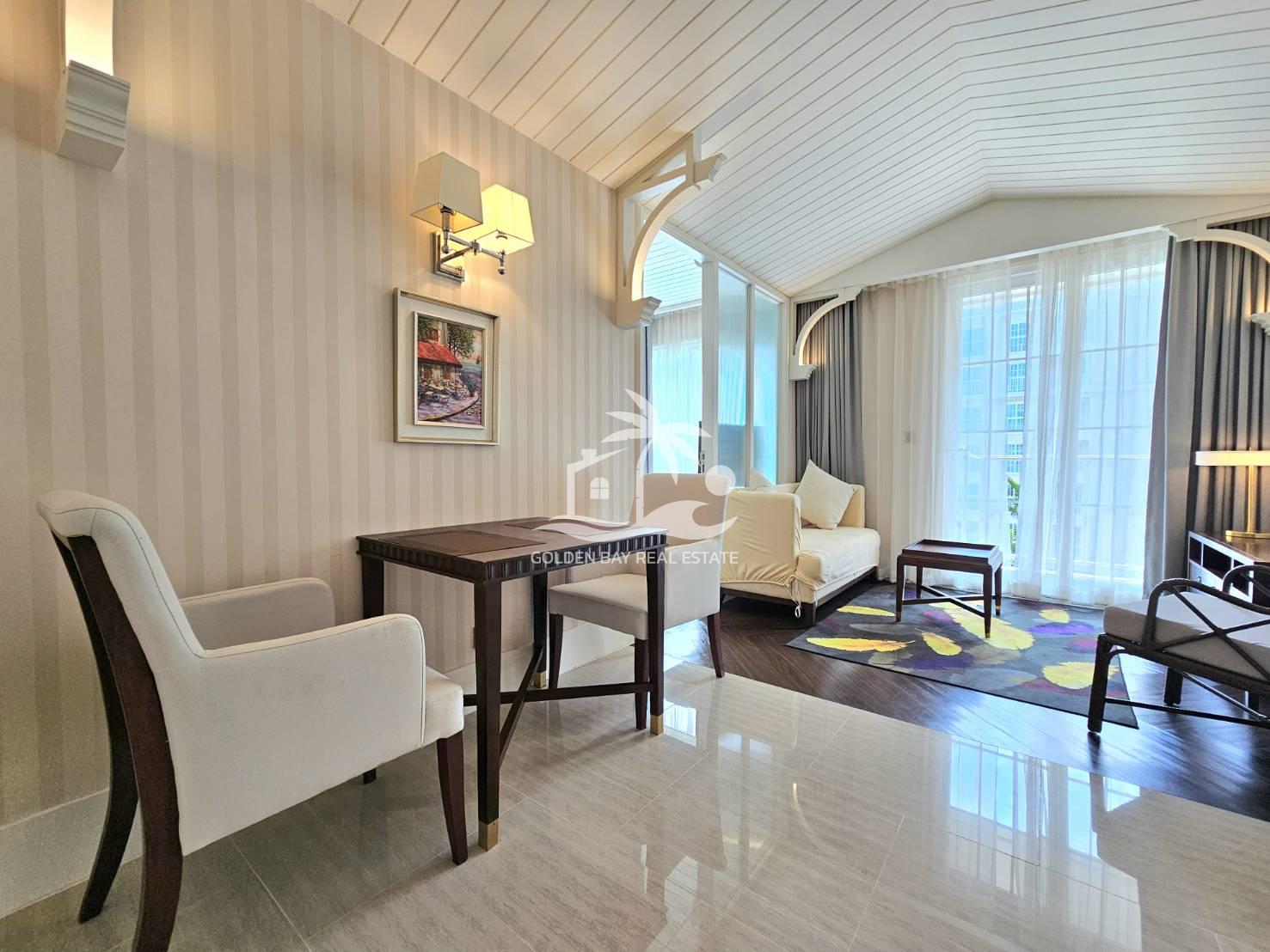 Grand Florida Beachfront – Na Jomtien