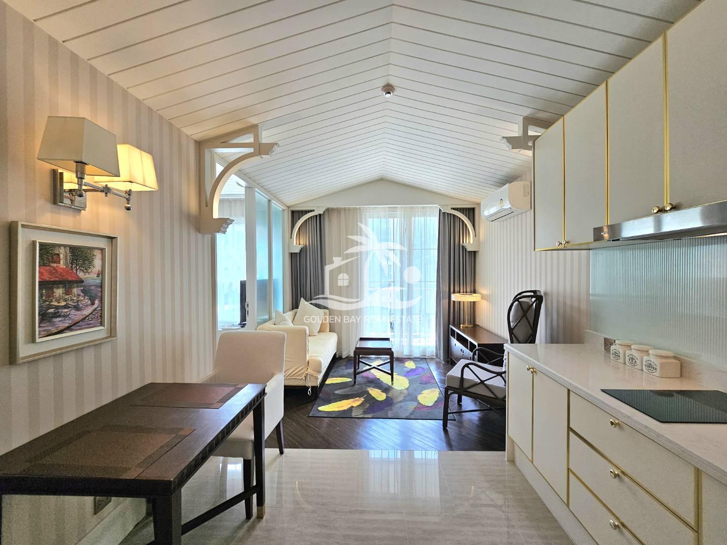 Grand Florida Beachfront – Na Jomtien