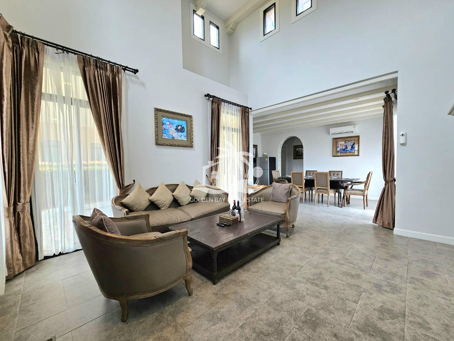 1582012_0 Nusa Chivani – Bang Saray