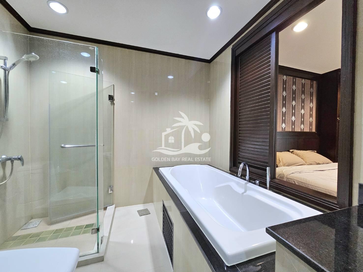 1586163_0 Prime Suites – Pattaya City