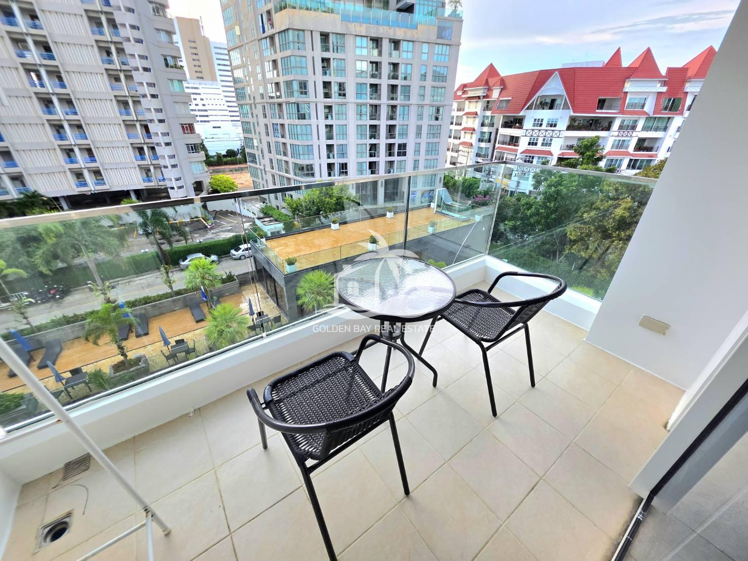 1754048_0 The Cliff Residence – Pratumnak Hill