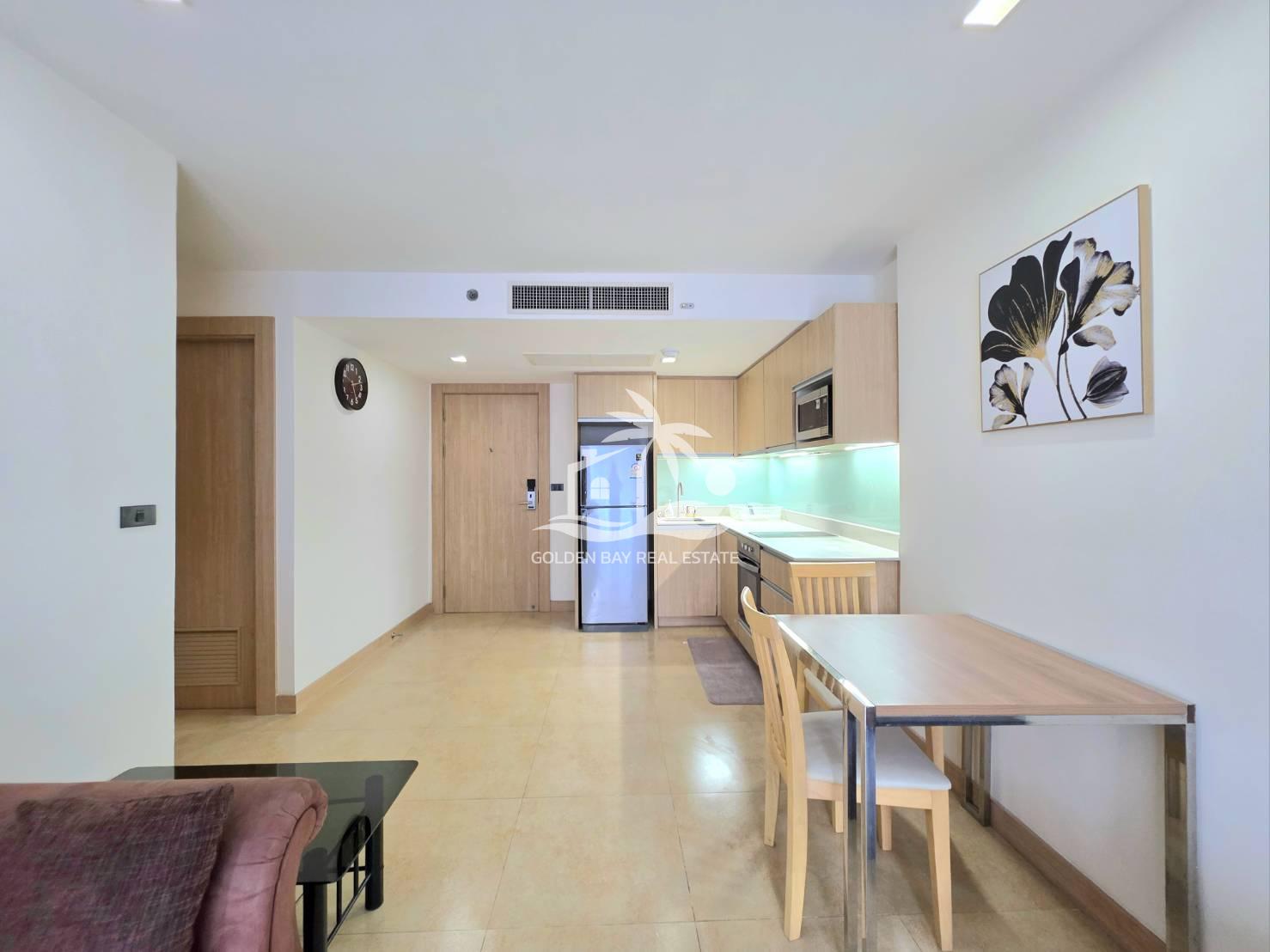 1754053_0 The Cliff Residence – Pratumnak Hill