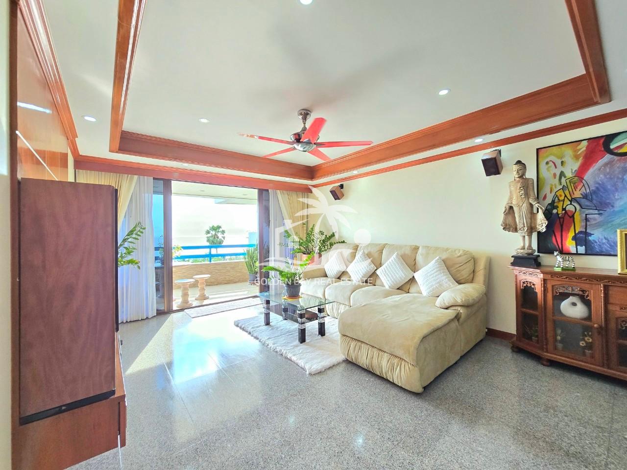 Jomtien Plaza – Jomtien