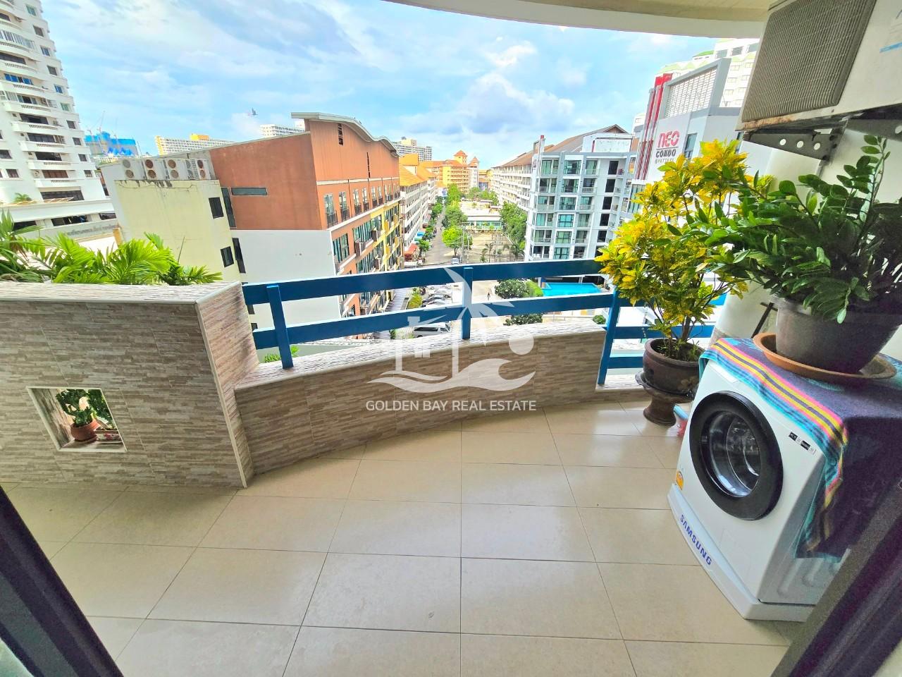 Jomtien Plaza – Jomtien