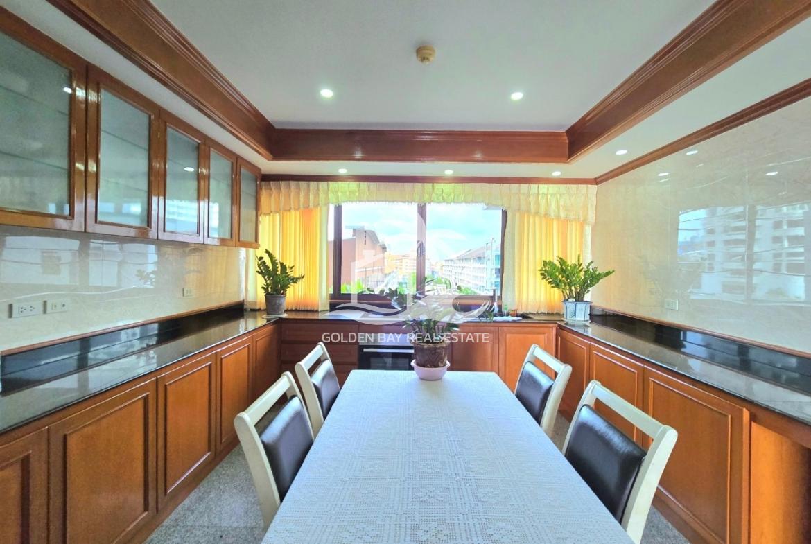 Jomtien Plaza – Jomtien