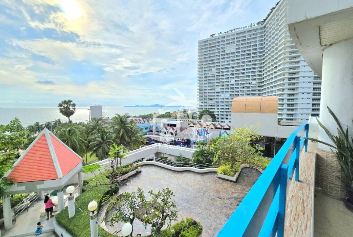 Jomtien Plaza – Jomtien