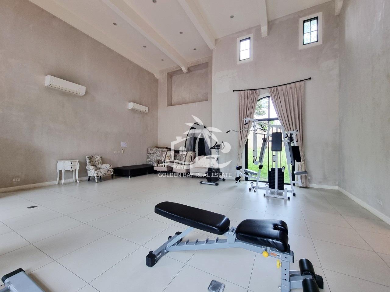 Gym Nusa Chivani – Bang Saray