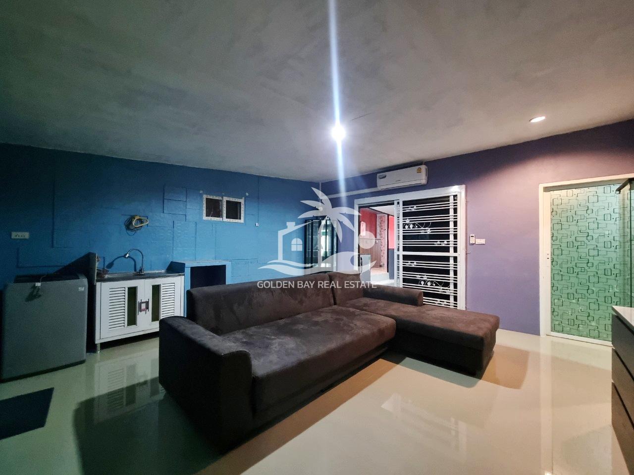 LINE_ALBUM_16102024_241017_20 Private House in Pong – East Pattaya