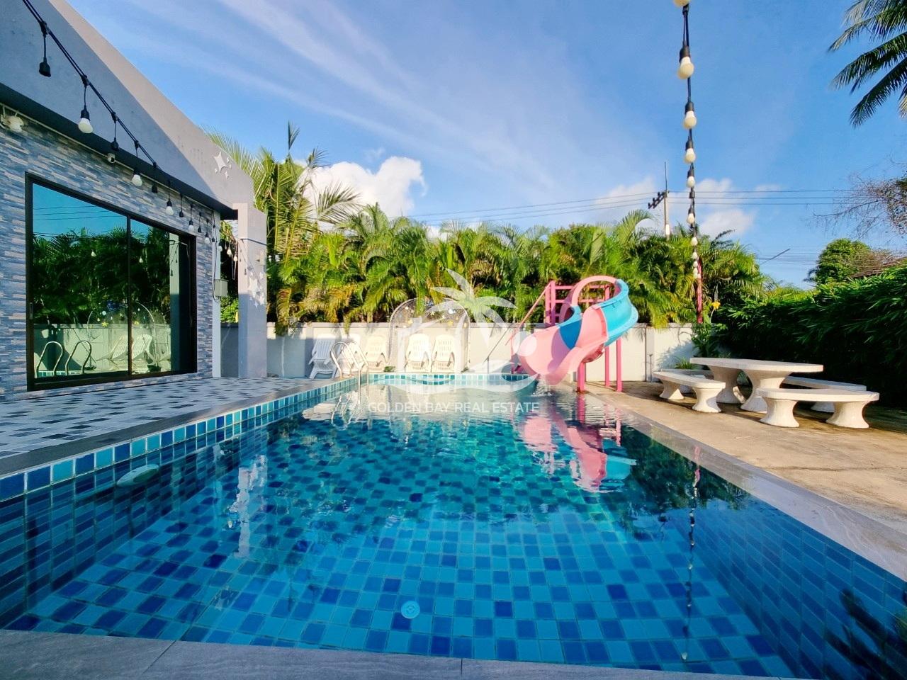 Private Pool Villa – Bang Saray