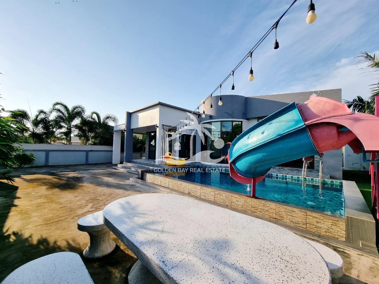 Private Pool Villa – Bang Saray