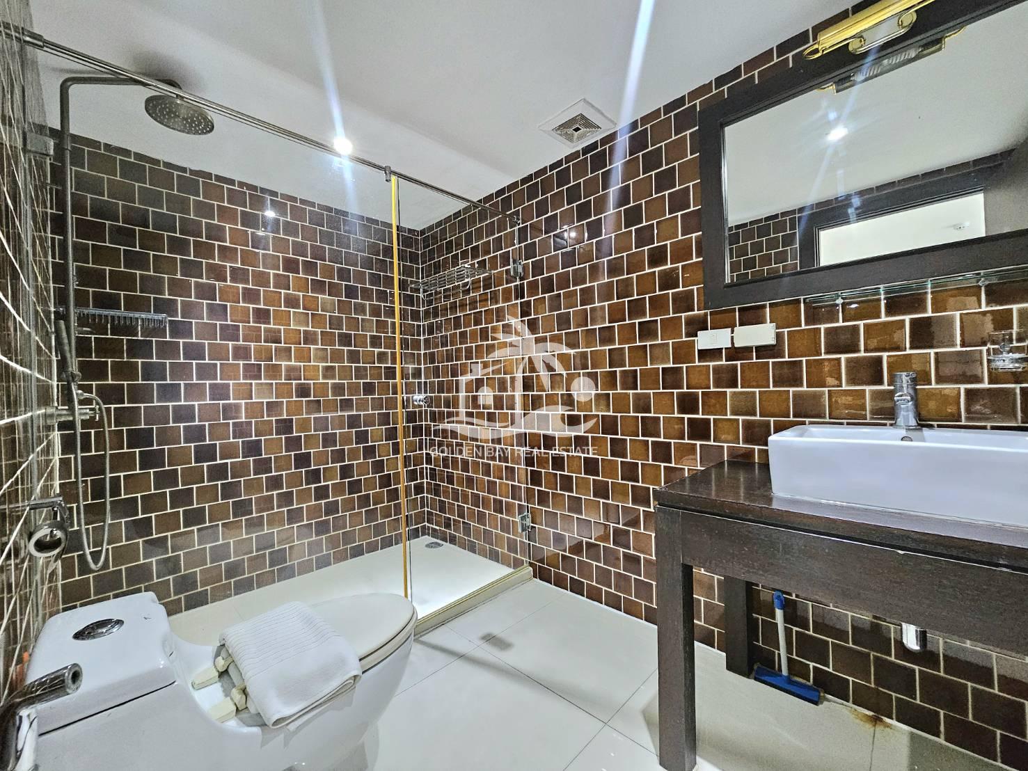 1589682_0 Nirvana Place – Pratumnak Hill