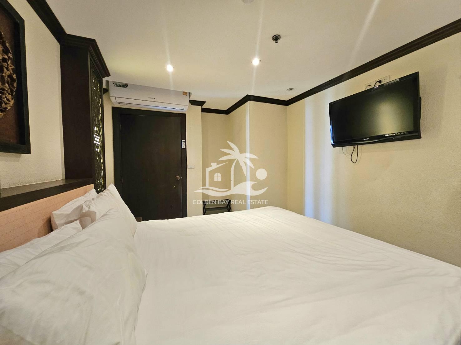 1589694_0 Nirvana Place – Pratumnak Hill