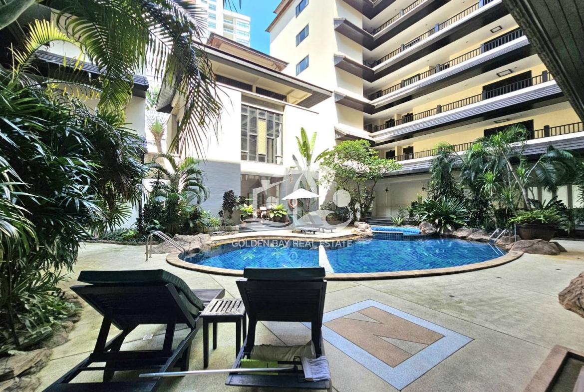 Nirvana Place – Pratumnak Hill