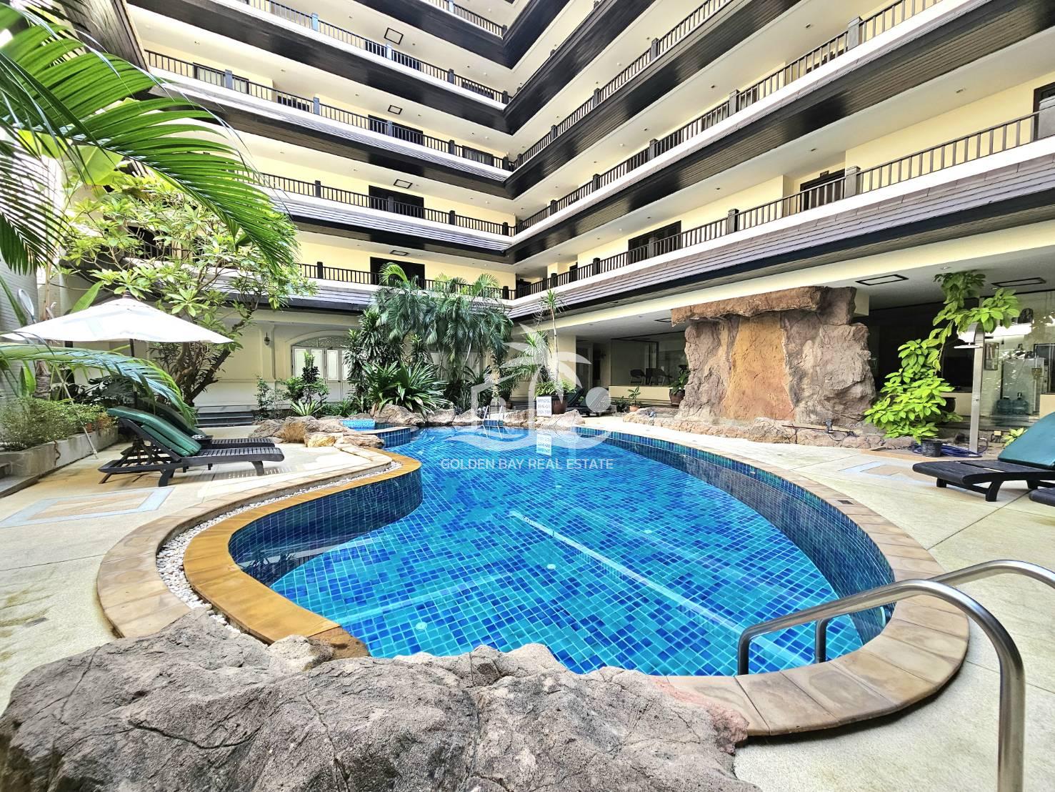 1589699_0 Nirvana Place – Pratumnak Hill