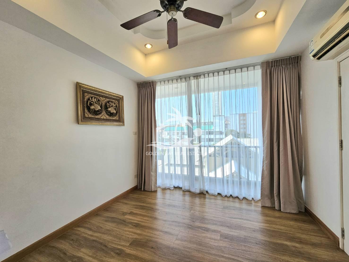 Coconut Beach – Jomtien