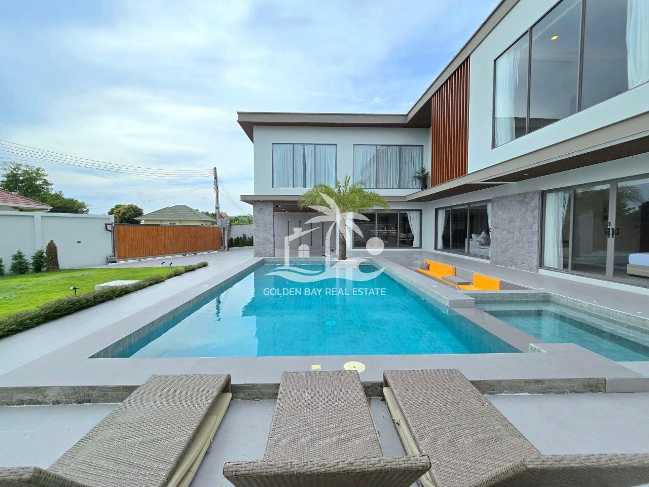 Luxury Pool Villa – Huay Yai