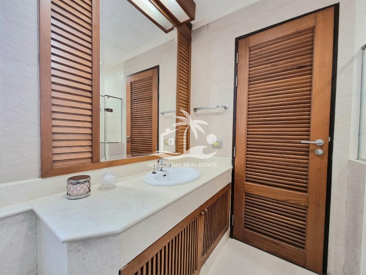 Baan Talay – Bang Saray
