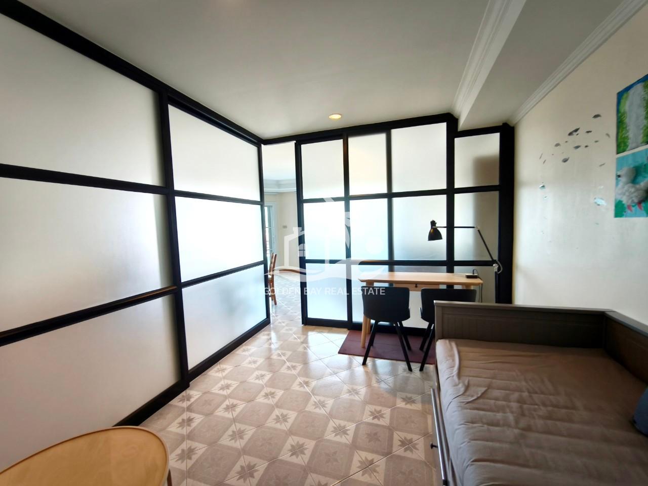 LINE_ALBUM_Grand view_241103_10 Grand View – Na Jomtien