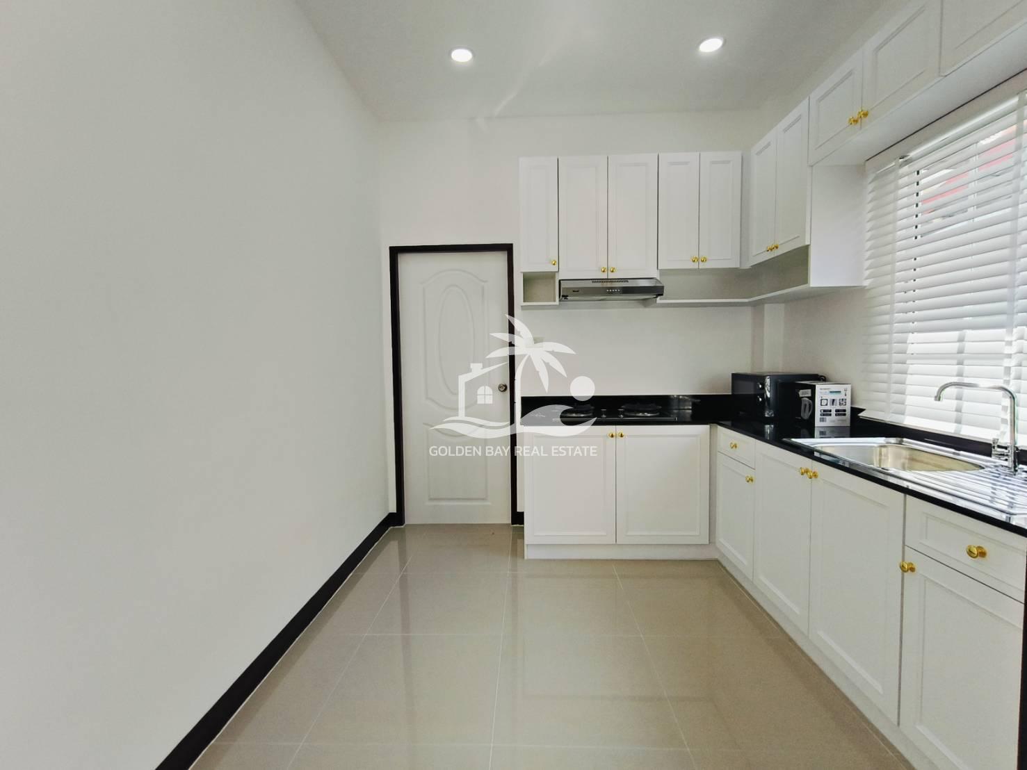 145280_0 Rattanakorn Village 17 – East Pattaya