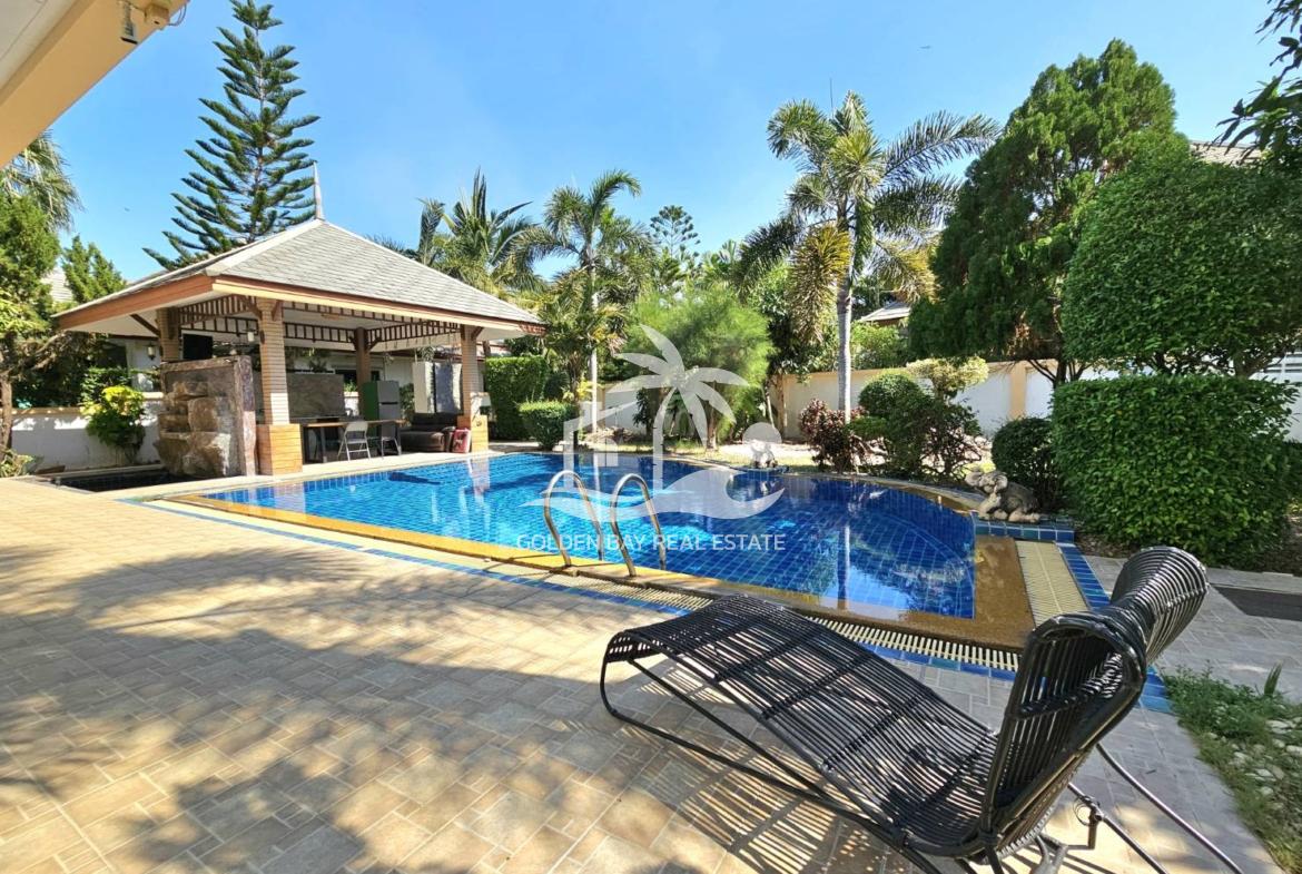 Baan Dusit Pattaya Lake – Baan Amphur