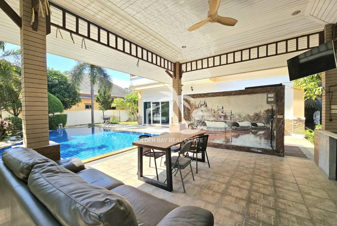 Baan Dusit Pattaya Lake – Baan Amphur