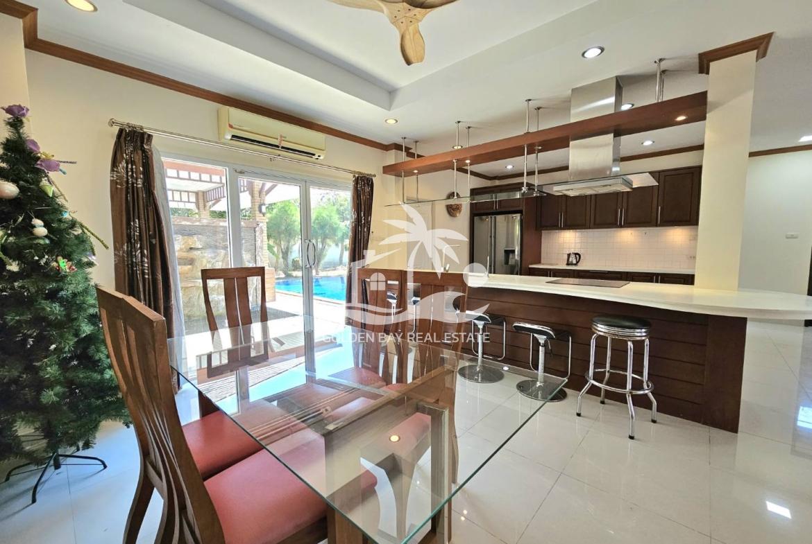 Baan Dusit Pattaya Lake – Baan Amphur