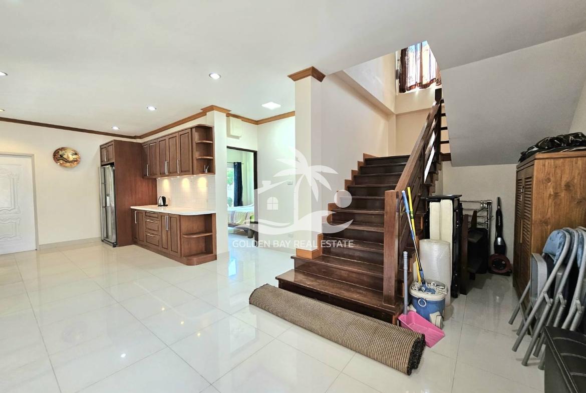 Baan Dusit Pattaya Lake – Baan Amphur