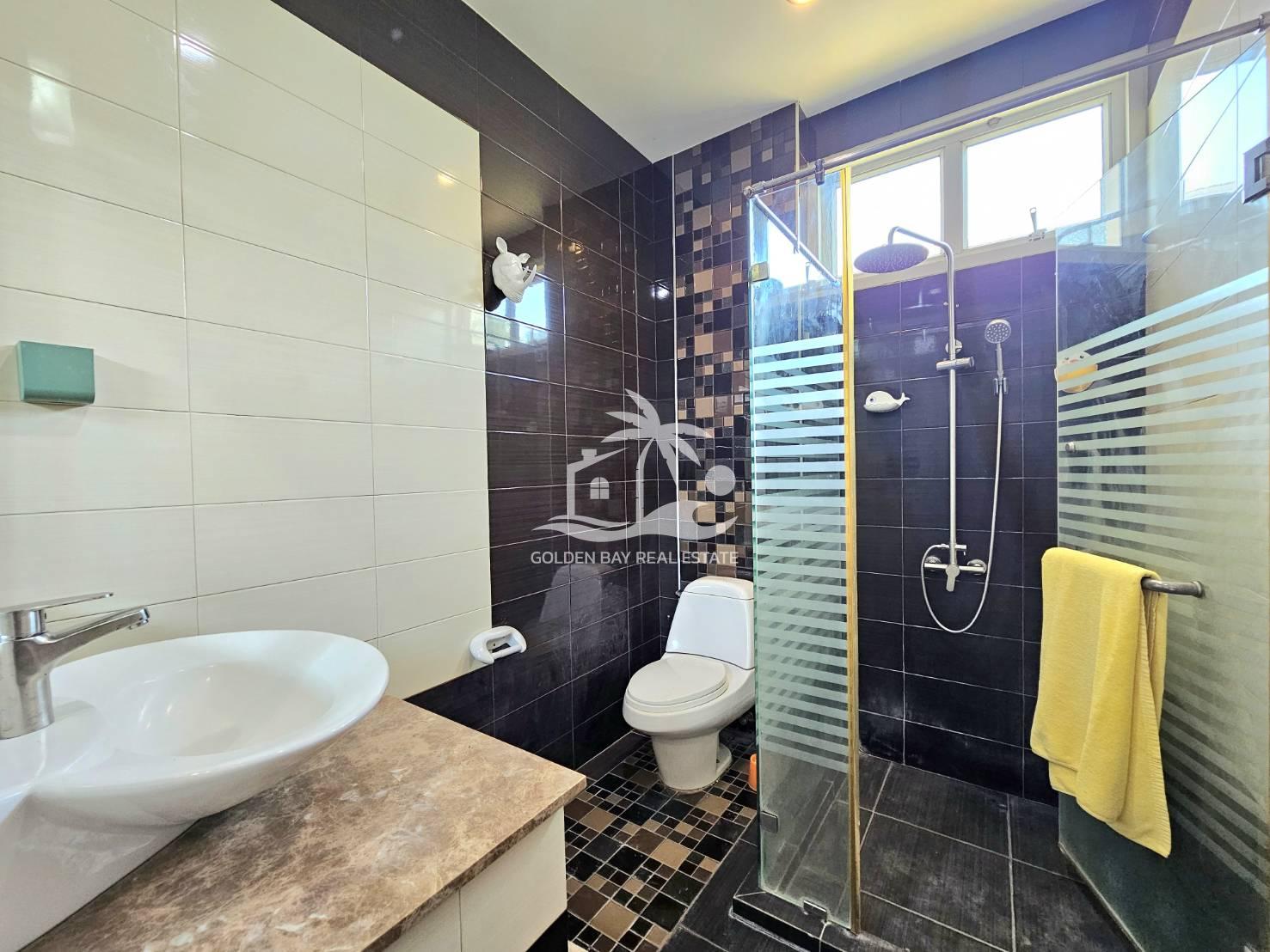 1624215_0 Baan Dusit Pattaya Lake – Baan Amphur