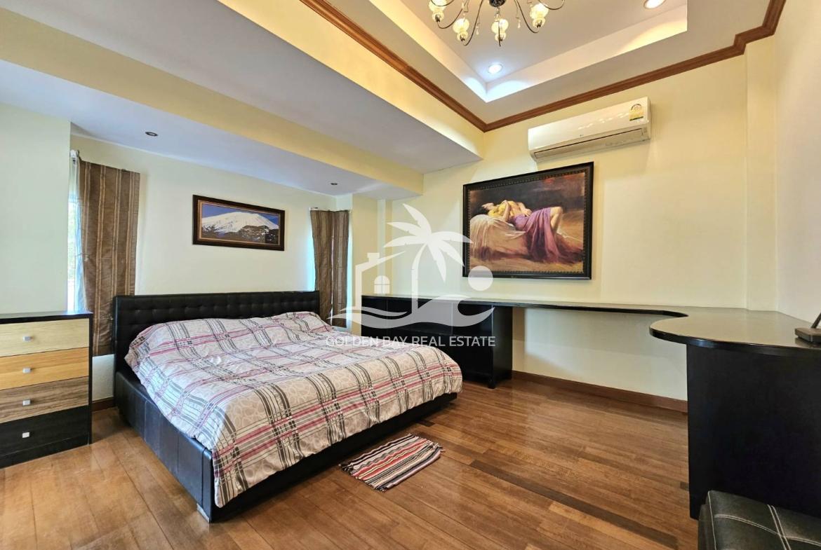 Baan Dusit Pattaya Lake – Baan Amphur